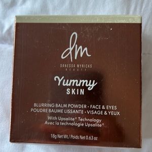 Brand new blurring balm powder